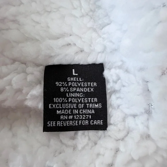 Forever 21 Womens Red Plaid Fleece Lined Button Down Long Sleeve Shirt Large NWT - Picture 11 of 15